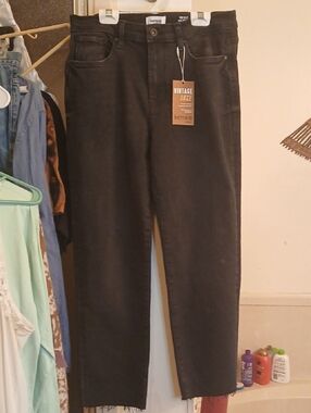 Kensie Black High-Rise,Slim, Straight Jeans,sz.6/28